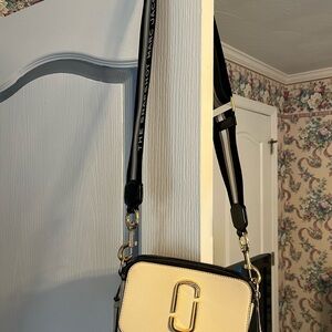 Marc Jacobs Snapshot crossbody